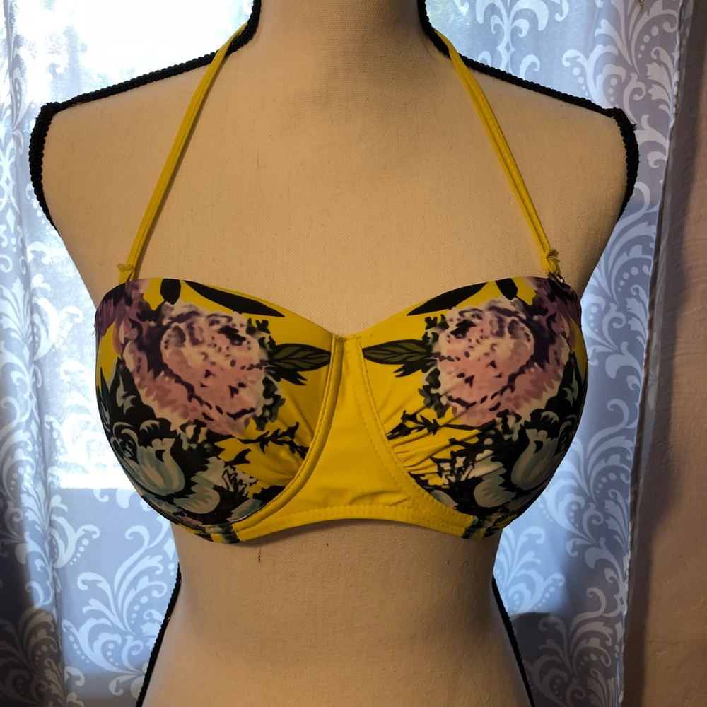 Cute 2 pcs floral high waisted swim suite